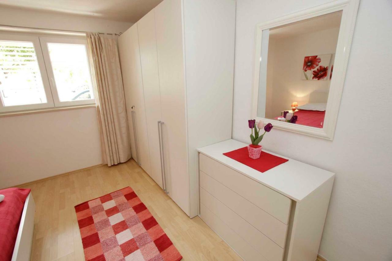 Apartmani Ivona & Ivo Makarska Exterior photo