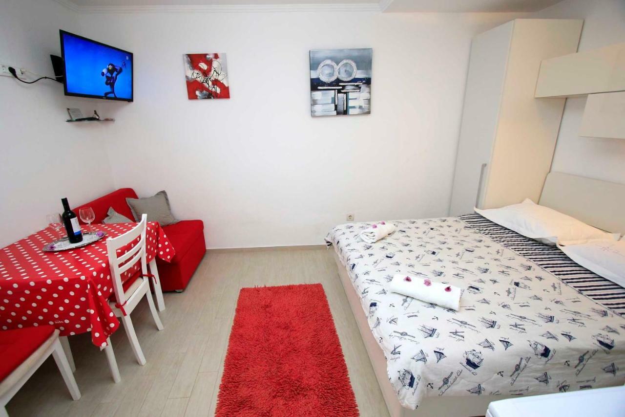 Apartmani Ivona & Ivo Makarska Exterior photo