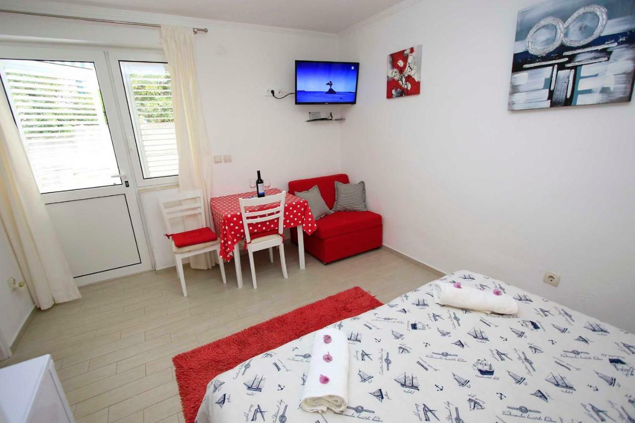 Apartmani Ivona & Ivo Makarska Exterior photo