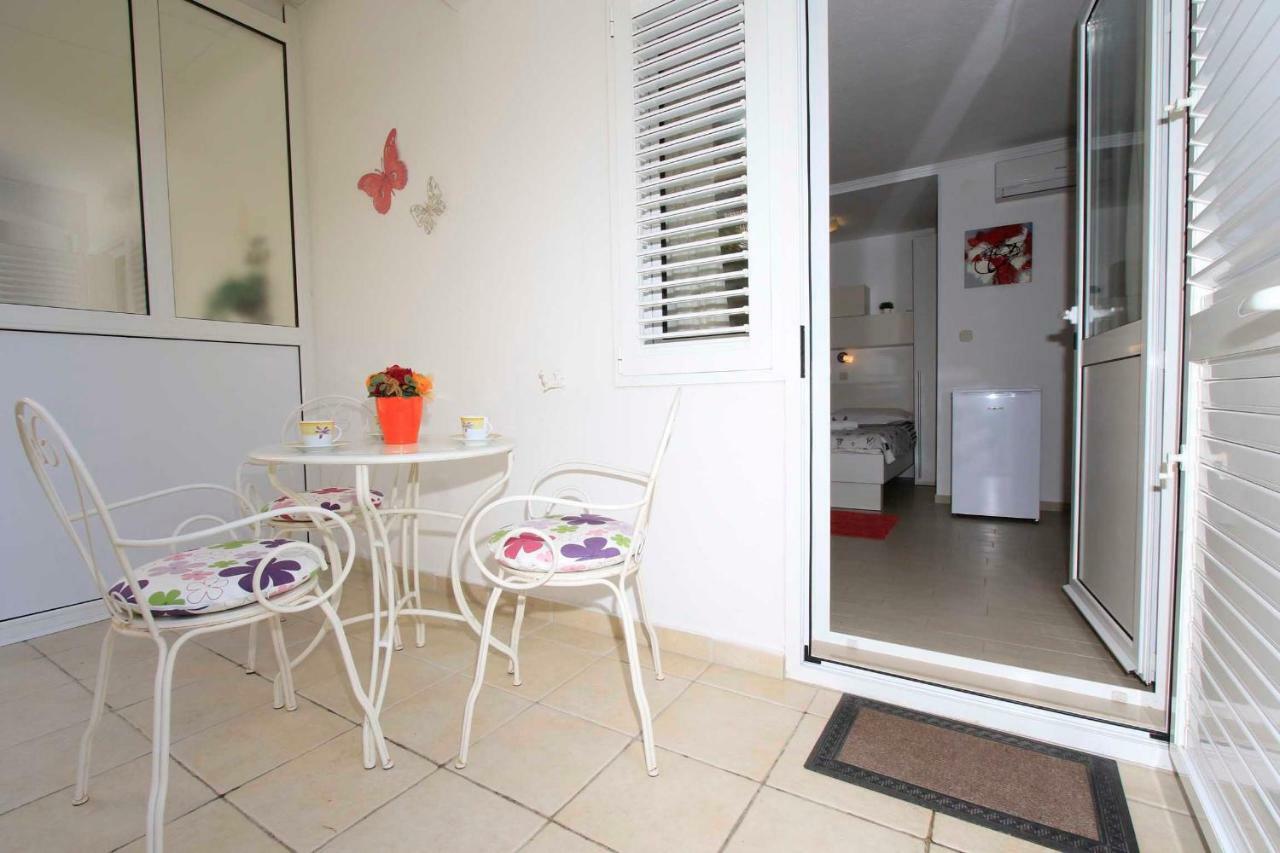 Apartmani Ivona & Ivo Makarska Exterior photo