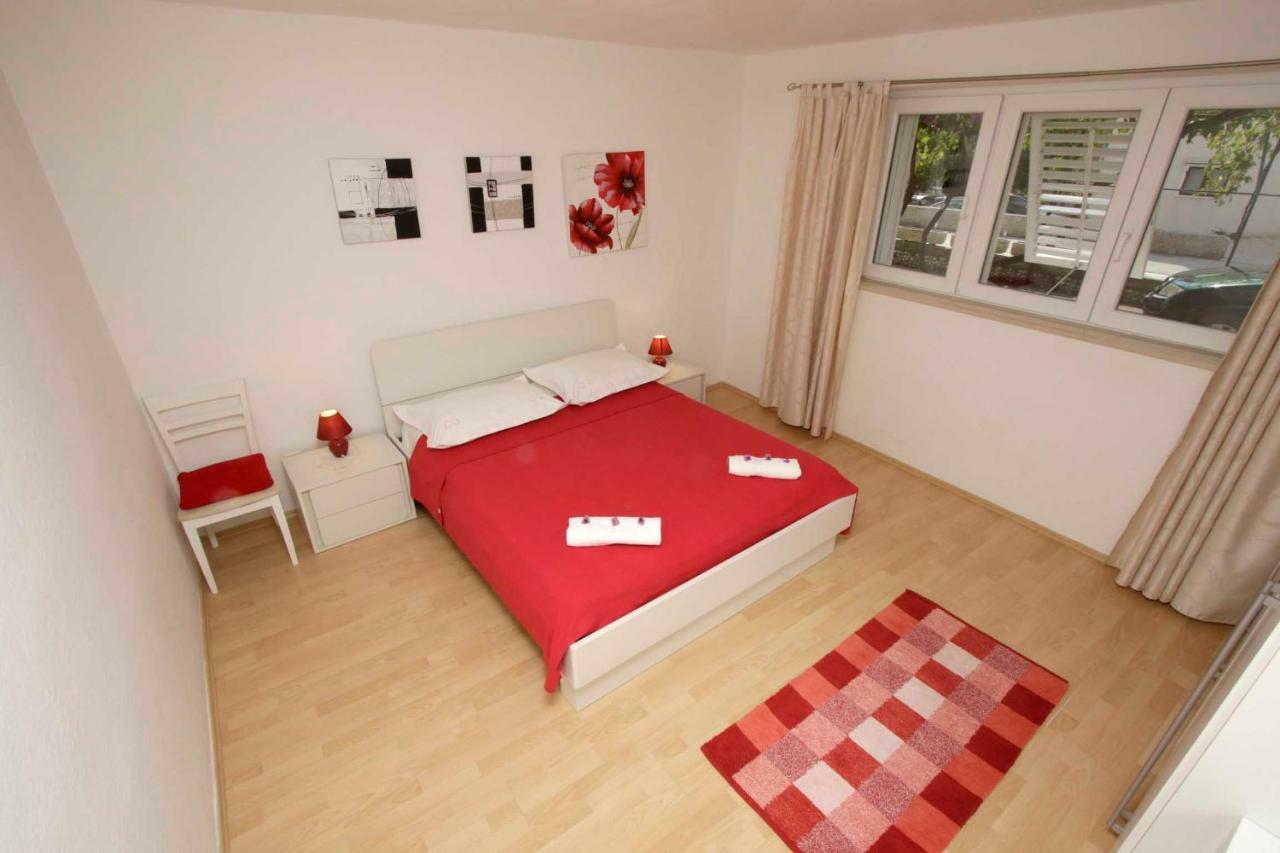Apartmani Ivona & Ivo Makarska Exterior photo